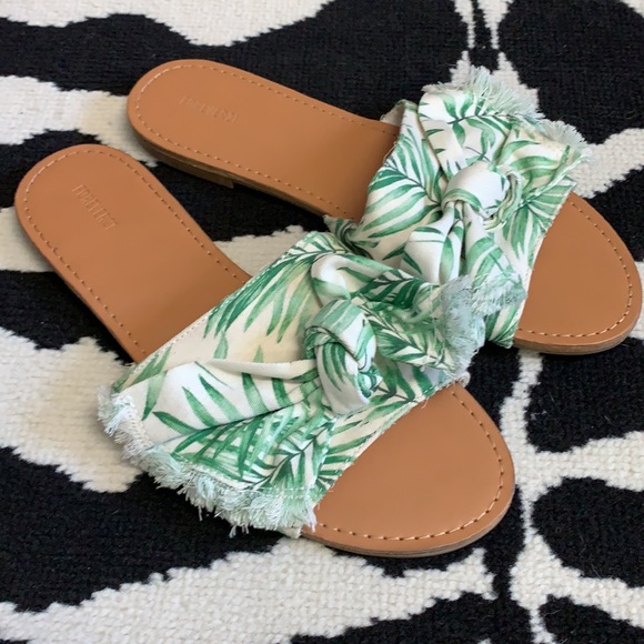 Forever 21 Tropical Palm Print Bow Front Slide Sandals Size 9 - Picture 3 of 7
